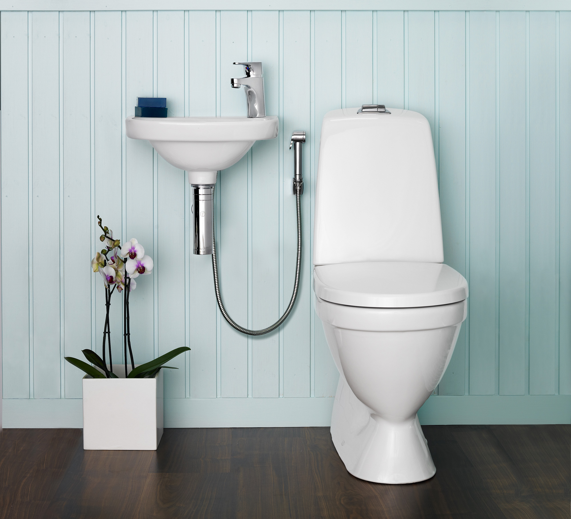 Как установить в туалете гигиенический. Gustavsberg Nordic 2310. Смеситель для раковины с гигиеническим душем для туалета.